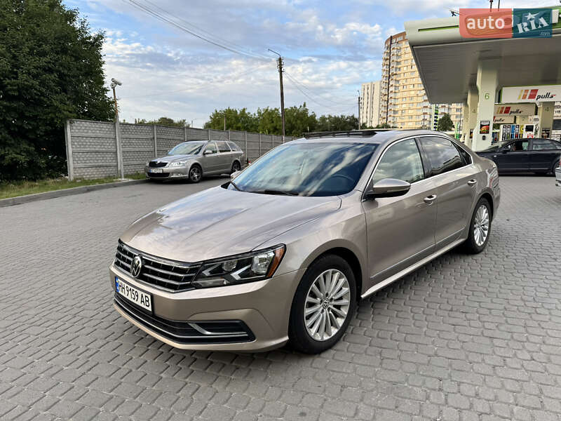 Седан Volkswagen Passat 2016 в Львове