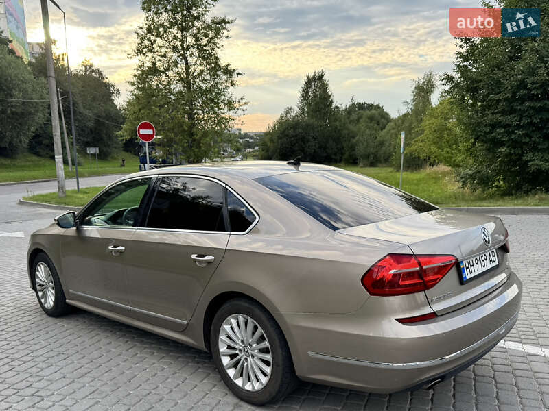 Седан Volkswagen Passat 2016 в Львове