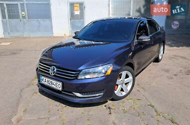 Седан Volkswagen Passat 2012 в Чернігові