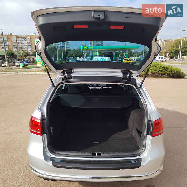 Универсал Volkswagen Passat 2013 в Житомире