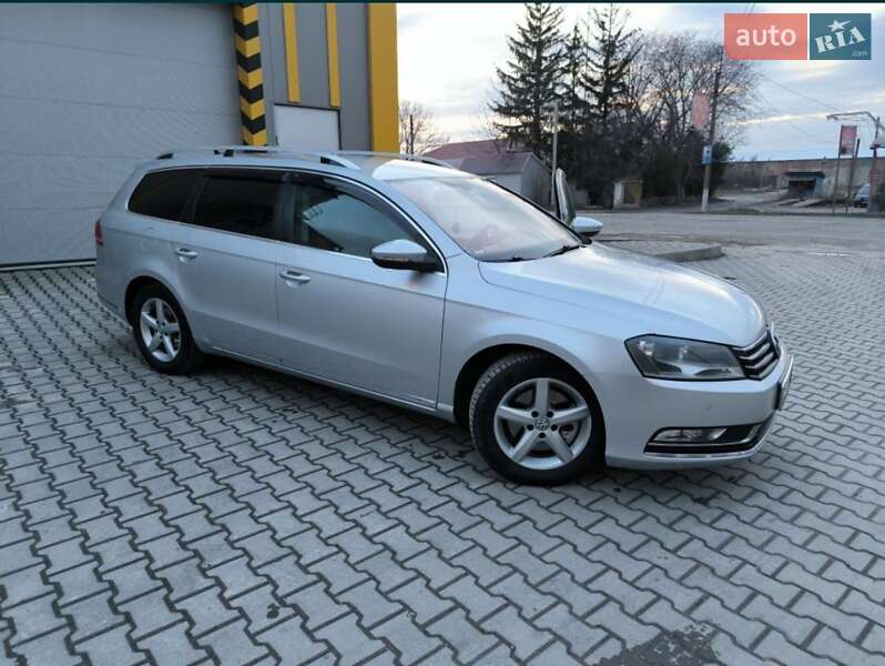 Универсал Volkswagen Passat 2012 в Кельменцах