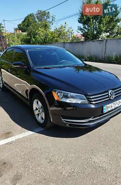 Седан Volkswagen Passat 2013 в Одесі