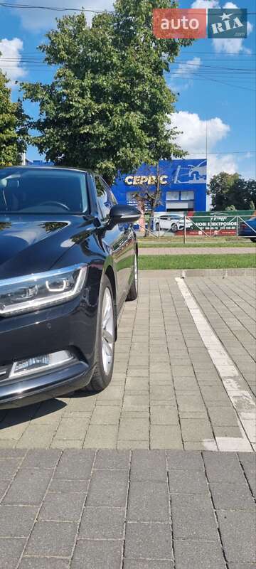 Седан Volkswagen Passat 2015 в Хмельницькому