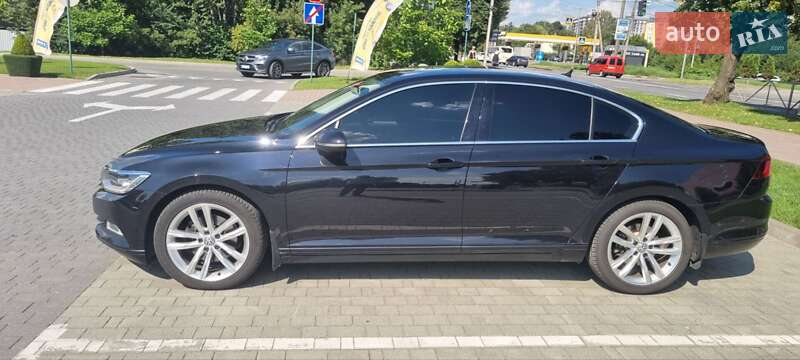 Седан Volkswagen Passat 2015 в Хмельницькому