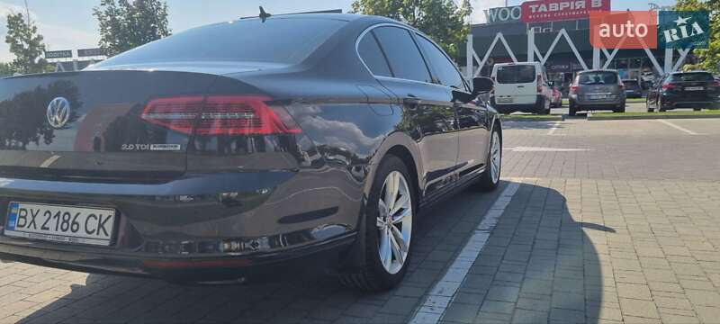 Седан Volkswagen Passat 2015 в Хмельницькому