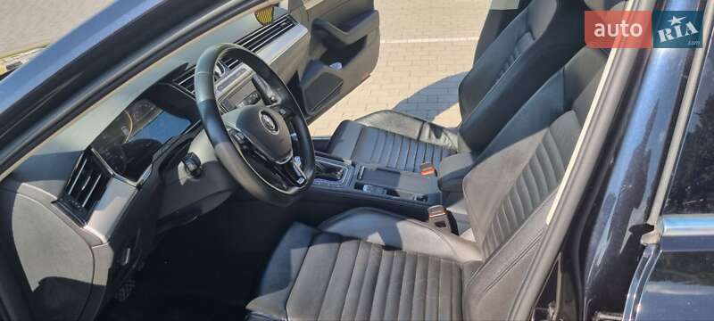 Седан Volkswagen Passat 2015 в Хмельницькому