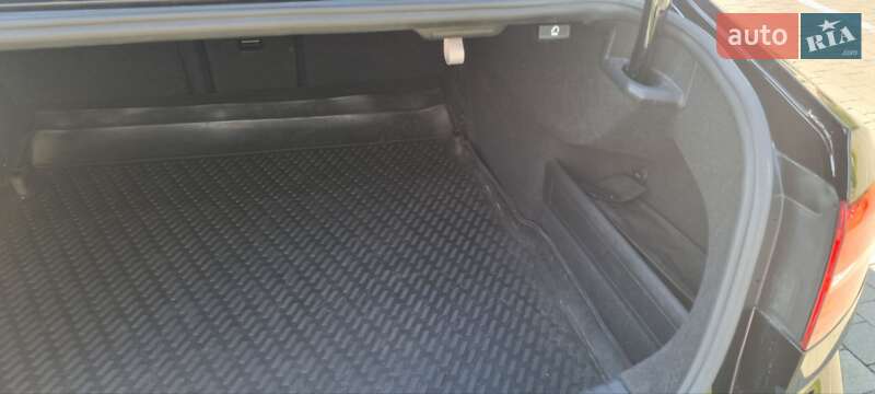 Седан Volkswagen Passat 2015 в Хмельницькому