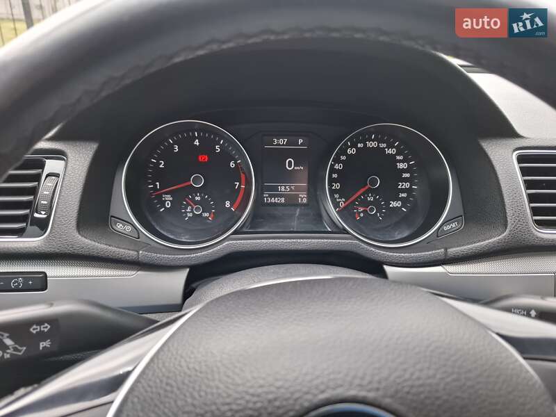 Седан Volkswagen Passat 2018 в Полтаве