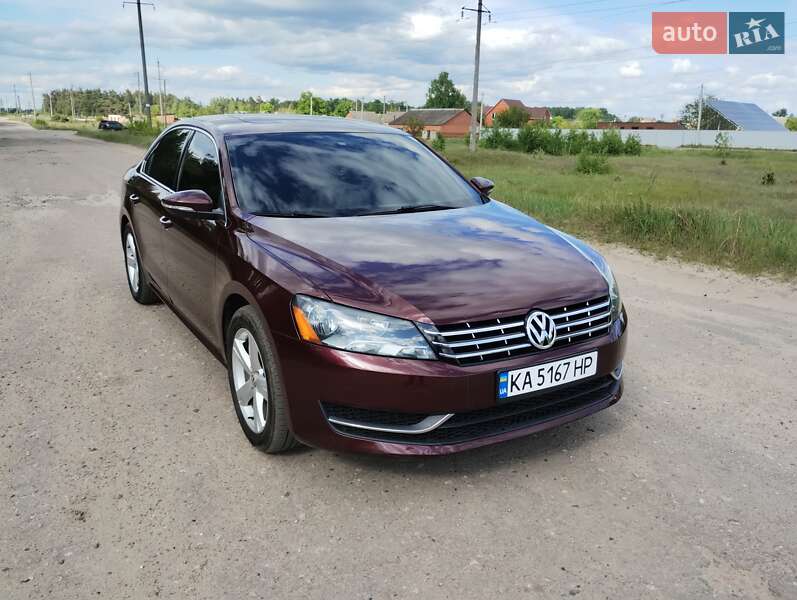 Седан Volkswagen Passat 2013 в Ахтырке