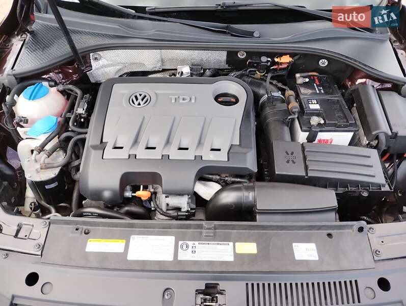 Седан Volkswagen Passat 2013 в Ахтырке