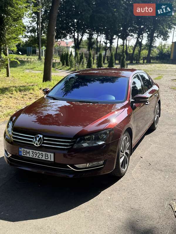 Седан Volkswagen Passat 2013 в Глухове