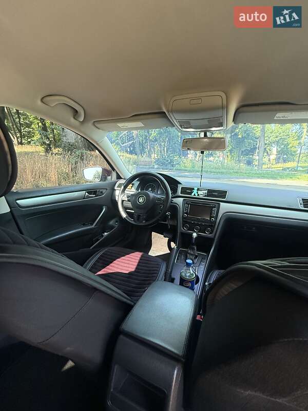 Седан Volkswagen Passat 2013 в Глухове