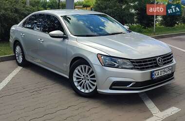 Седан Volkswagen Passat 2016 в Києві