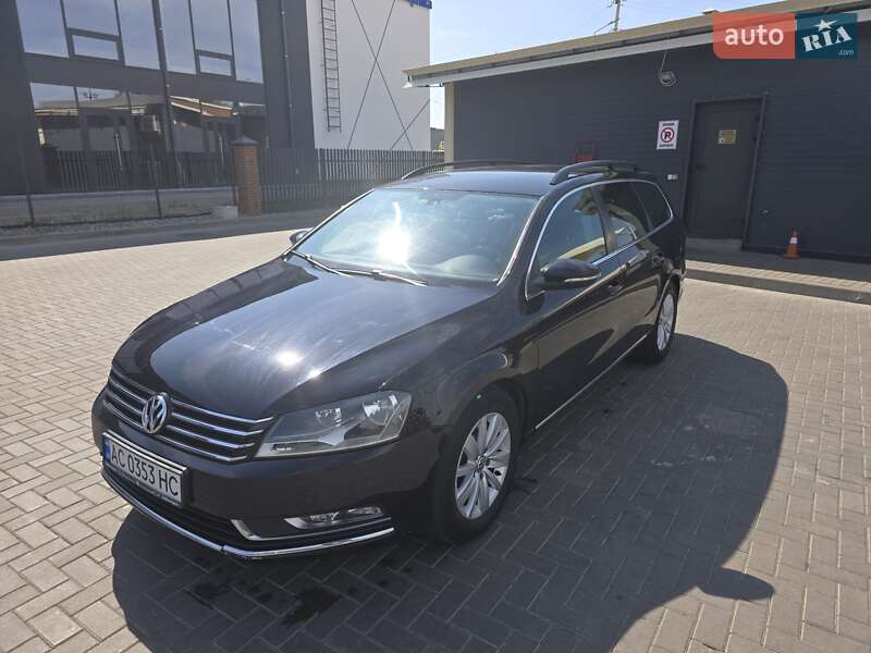 Універсал Volkswagen Passat 2011 в Луцьку