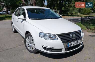 Седан Volkswagen Passat 2008 в Киеве