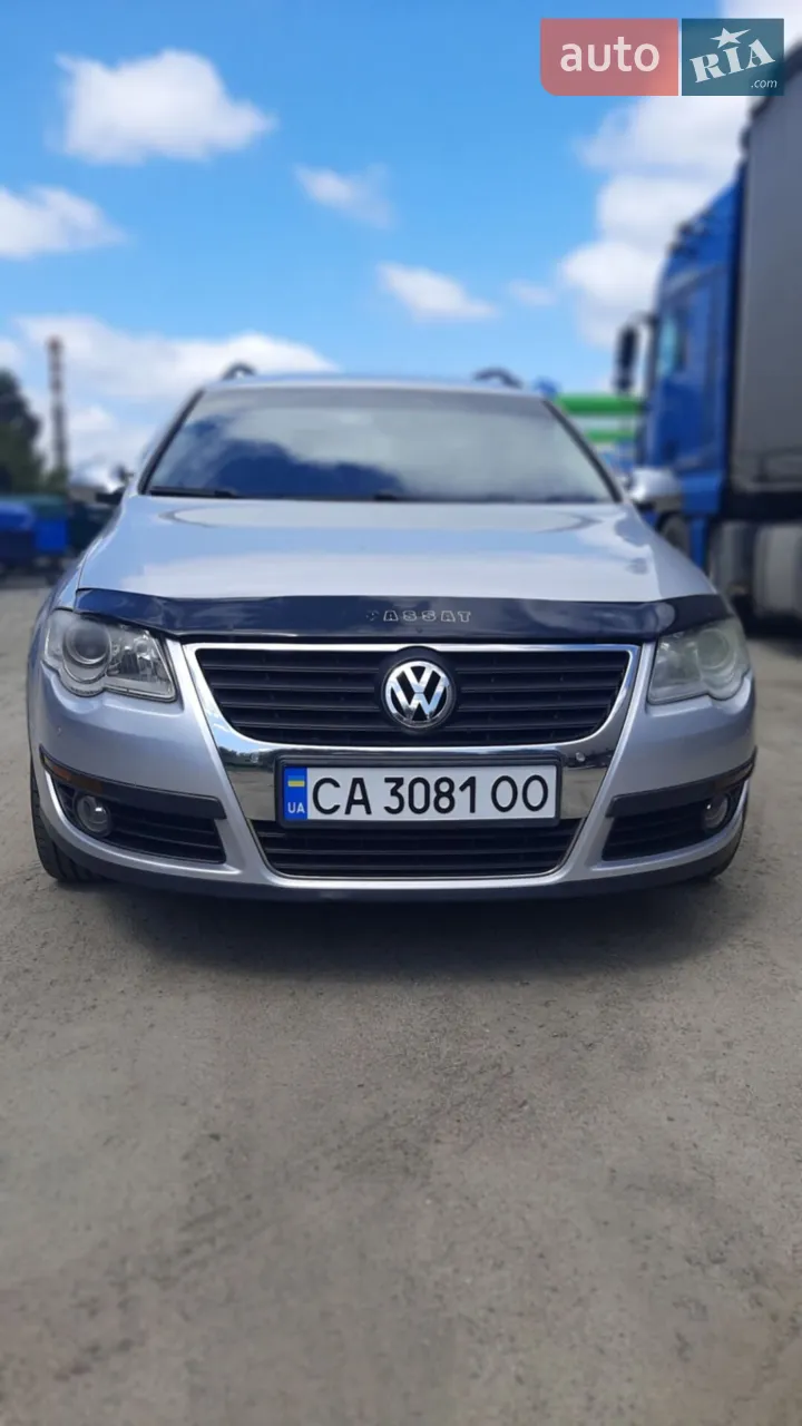 2010 Volkswagen Passat - мініатюра 12