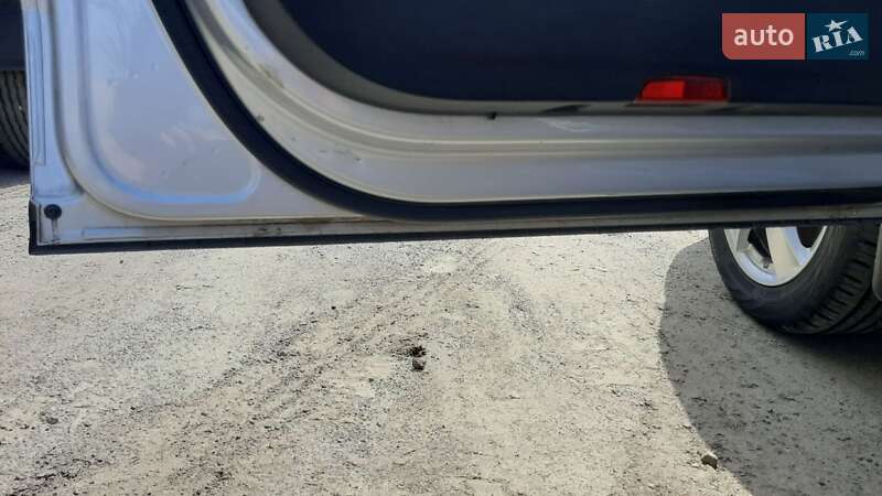 Универсал Volkswagen Passat 2010 в Черкассах