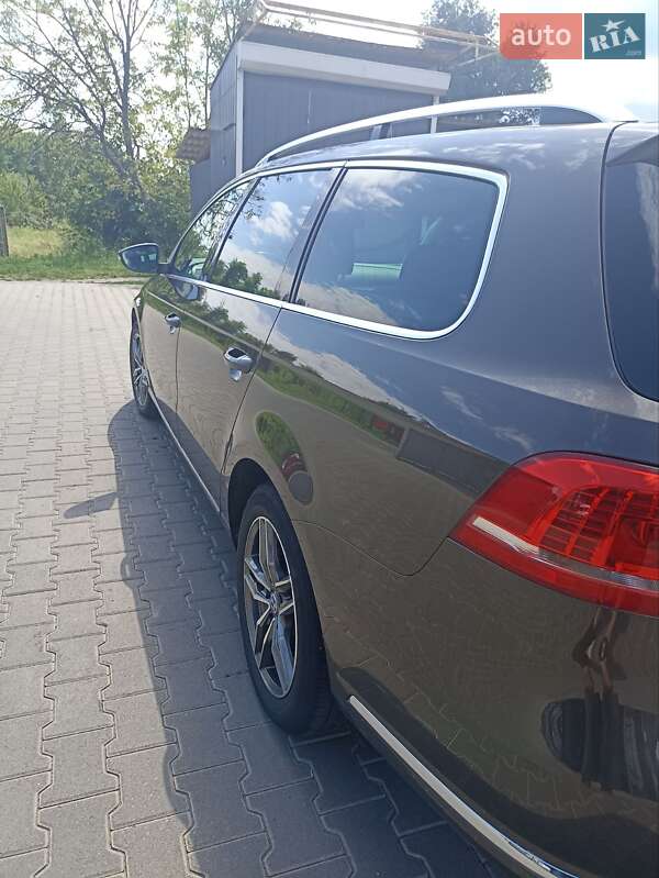 Универсал Volkswagen Passat 2012 в Шептицькому