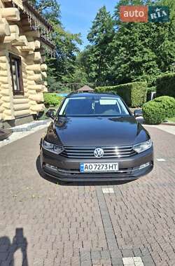 Універсал Volkswagen Passat 2015 в Хусті