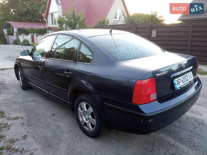 Седан Volkswagen Passat 1998 в Коростышеве
