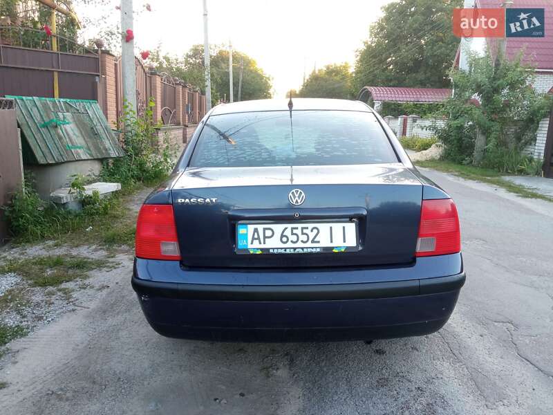 Седан Volkswagen Passat 1998 в Коростышеве