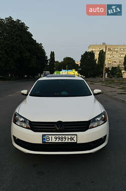Седан Volkswagen Passat 2013 в Кременчуге