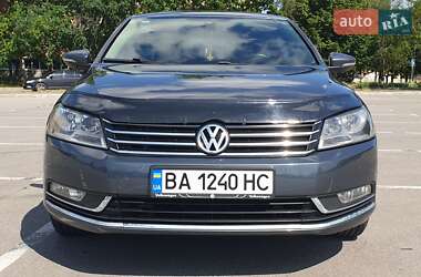 Седан Volkswagen Passat 2013 в Кропивницькому