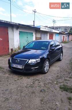 Седан Volkswagen Passat 2010 в Стрые