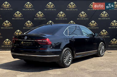 Седан Volkswagen Passat 2017 в Киеве