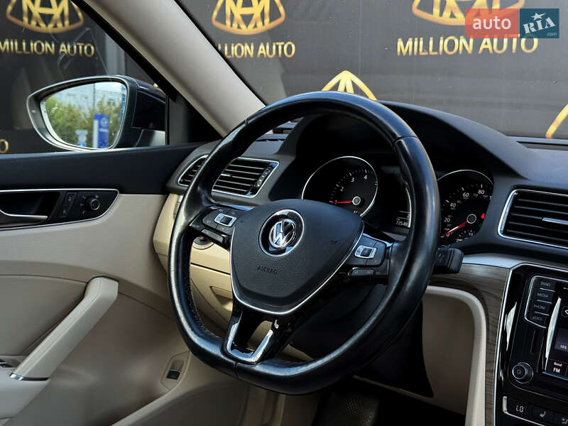 Седан Volkswagen Passat 2017 в Киеве
