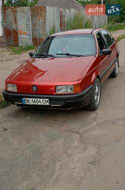 Седан Volkswagen Passat 1990 в Житомире
