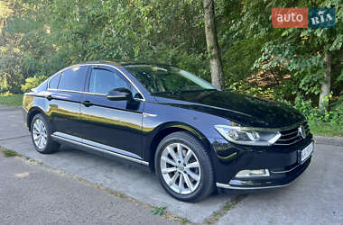 Седан Volkswagen Passat 2016 в Києві
