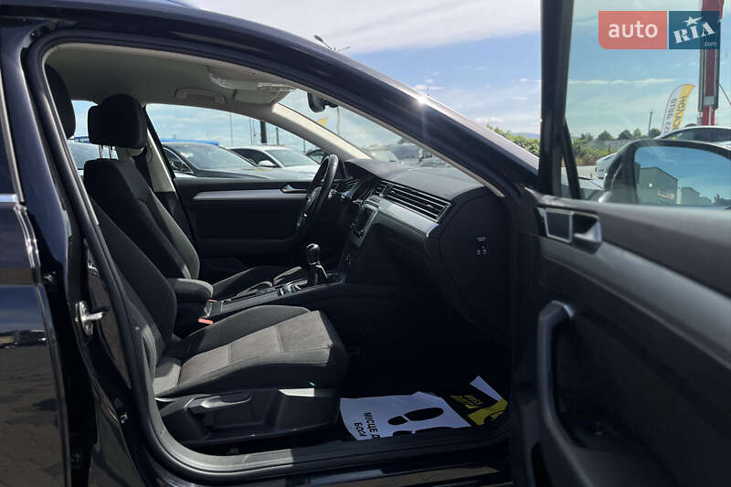 Универсал Volkswagen Passat 2015 в Мукачево