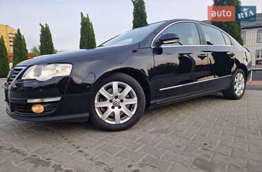 Седан Volkswagen Passat 2009 в  фото 25 Седан Volkswagen Passat 2009 в