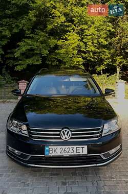 Универсал Volkswagen Passat 2012 в Владимирце