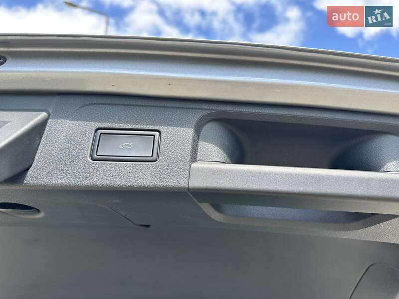 Универсал Volkswagen Passat 2021 в Иршаве