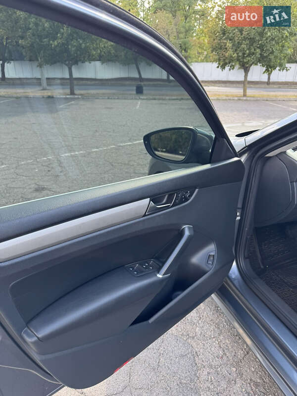 Седан Volkswagen Passat 2021 в Кривом Роге фото 17 Седан Volkswagen Passat 2021 в Кривом Роге