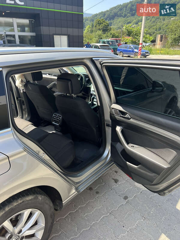 Універсал Volkswagen Passat 2016 в Яремчі