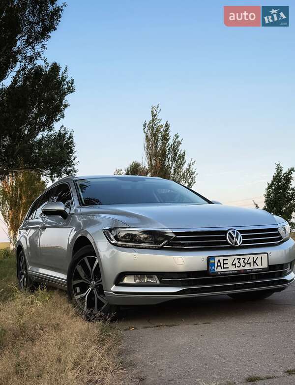 Універсал Volkswagen Passat 2019 в Дніпрі