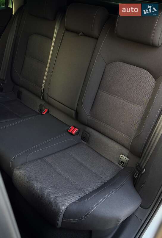 Універсал Volkswagen Passat 2019 в Дніпрі