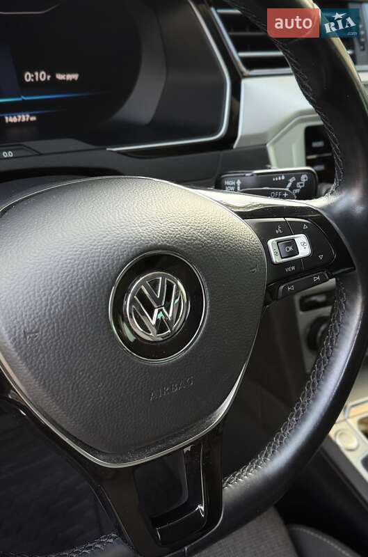 Універсал Volkswagen Passat 2019 в Дніпрі