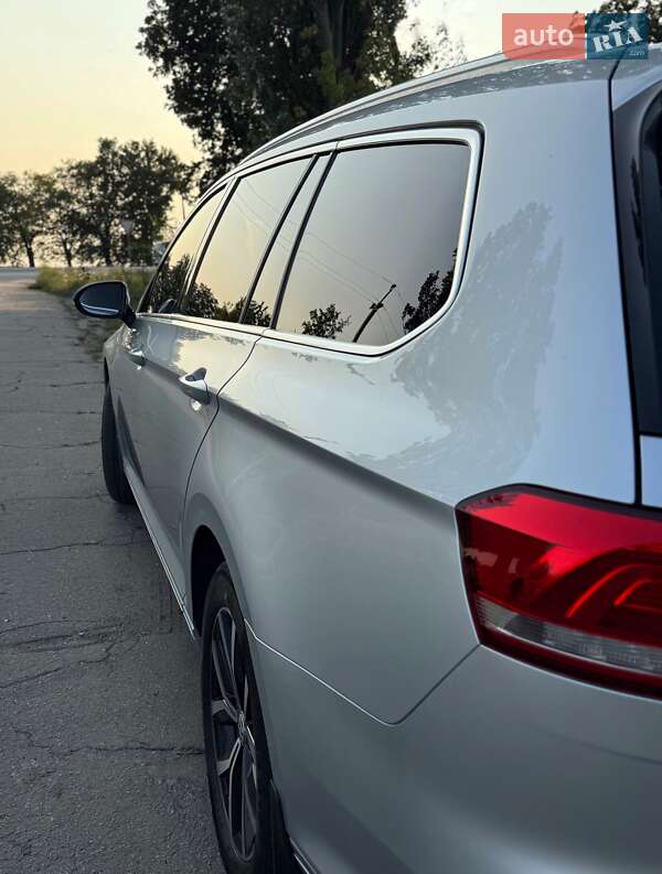 Універсал Volkswagen Passat 2019 в Дніпрі