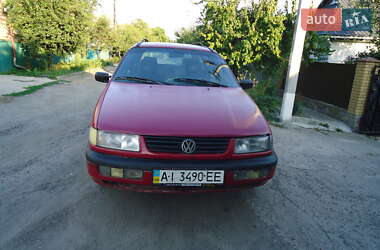 Универсал Volkswagen Passat 1994 в Умани