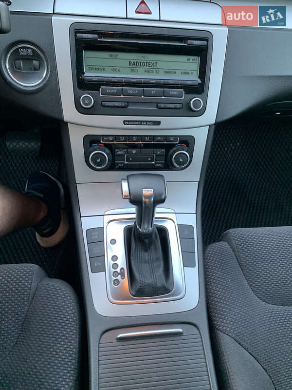 Универсал Volkswagen Passat 2010 в Коростене фото 11 Универсал Volkswagen Passat 2010 в Коростене
