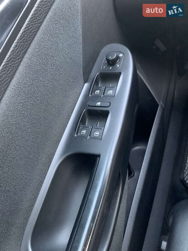 Универсал Volkswagen Passat 2010 в Коростене фото 15 Универсал Volkswagen Passat 2010 в Коростене