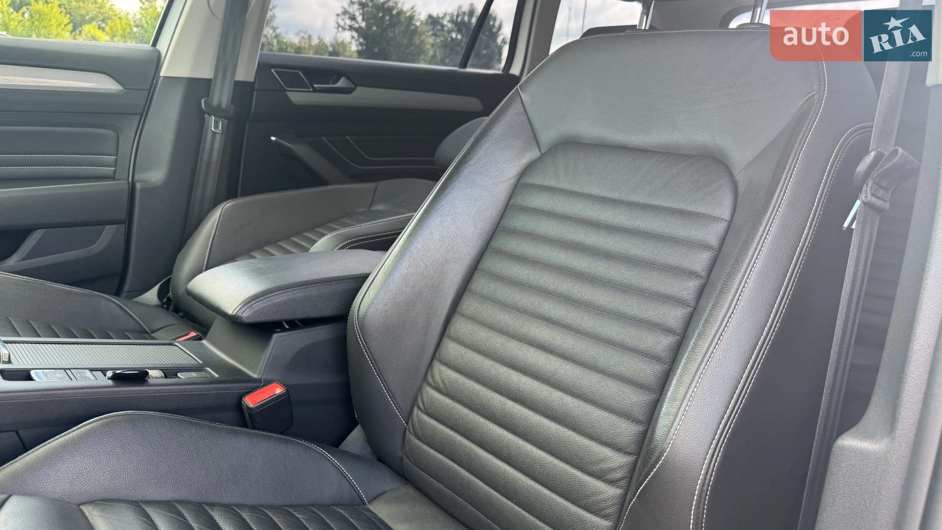 2020 Volkswagen Passat - мініатюра 35