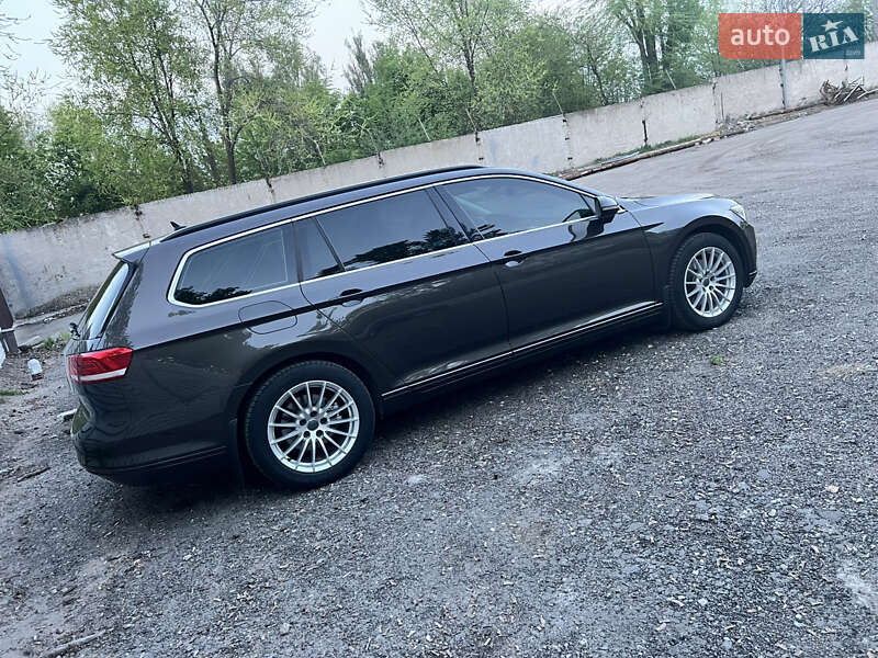 Универсал Volkswagen Passat 2016 в Кривом Роге