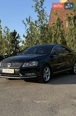 Седан Volkswagen Passat 2012 в Харькове