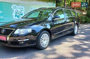 Універсал Volkswagen Passat 2010 в Луцьку