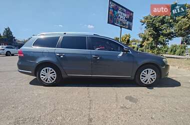 Універсал Volkswagen Passat 2011 в Рівному